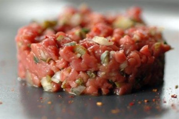 Tartare de bœuf au couteau